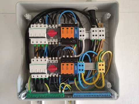 Napelemes rendszer beüzemelése és tesztelése – Chip-Chup Kft.