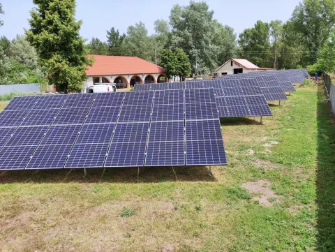 Napelemes rendszer helyszíni telepítése – Chip-Chup Kft. kivitelezés