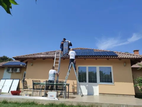 Napelemes panelek optimális szögű elhelyezése – energiahatékony megoldás